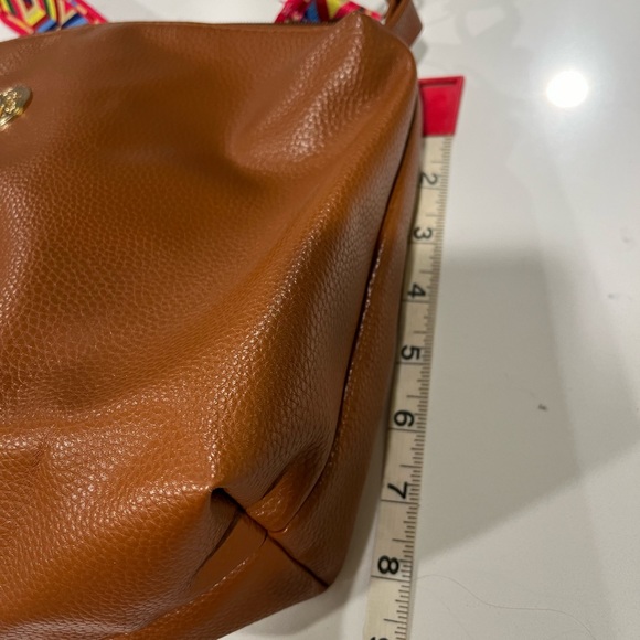 Cute Crossbody! - Picture 11 of 12